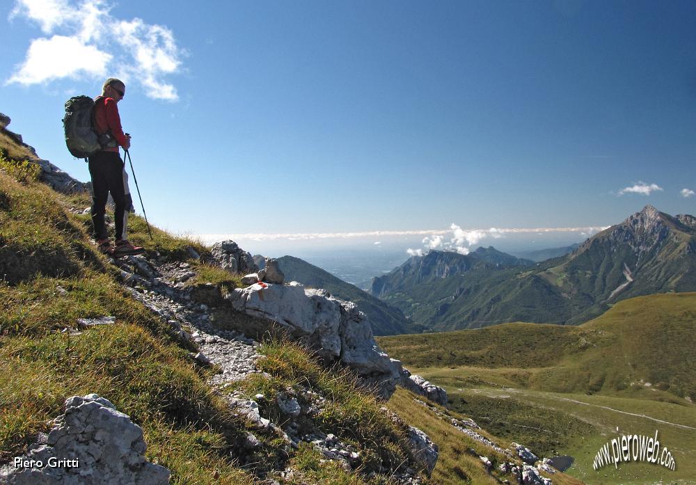 20 Verso la Grignetta e la pianura.JPG